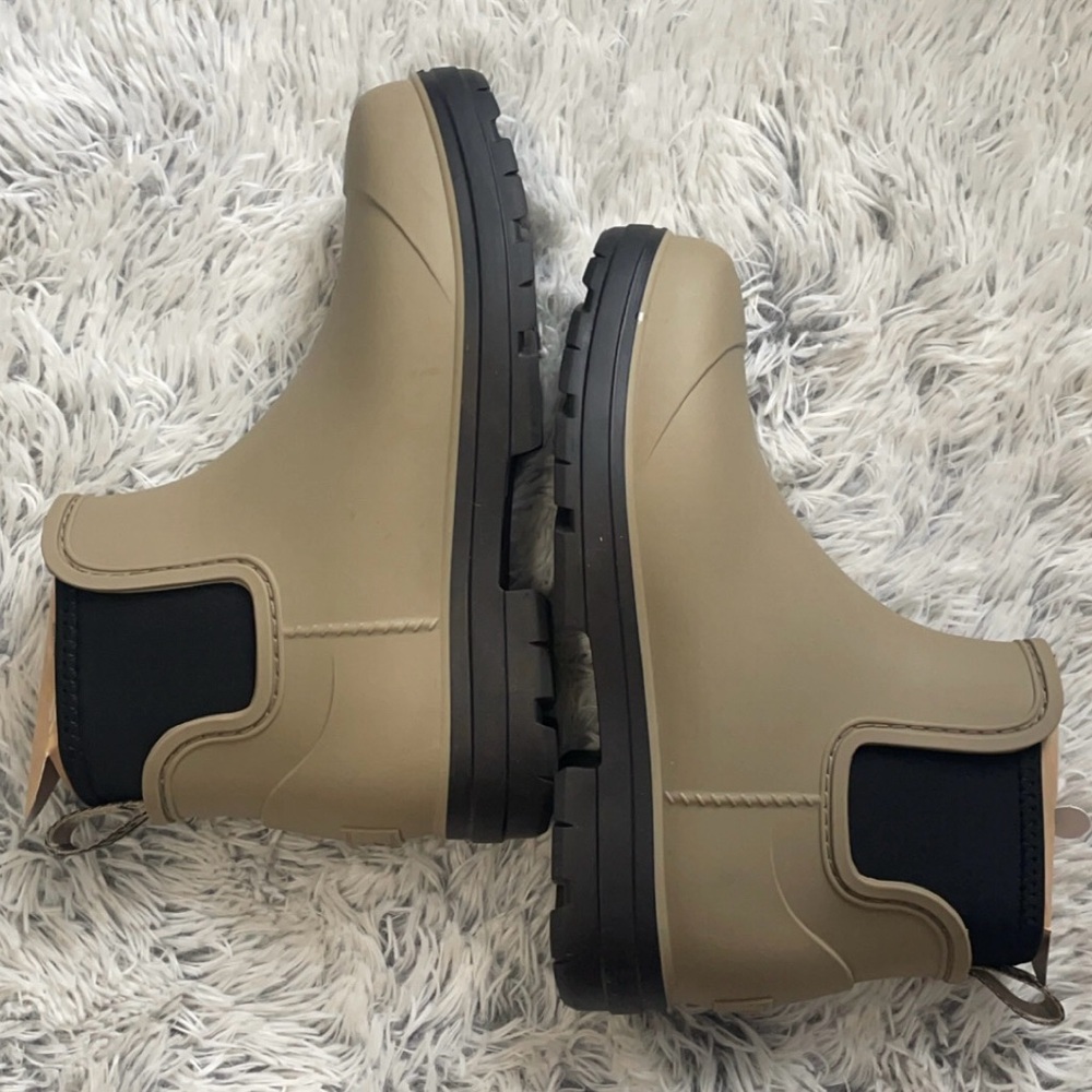 Ugg Droplet Boots